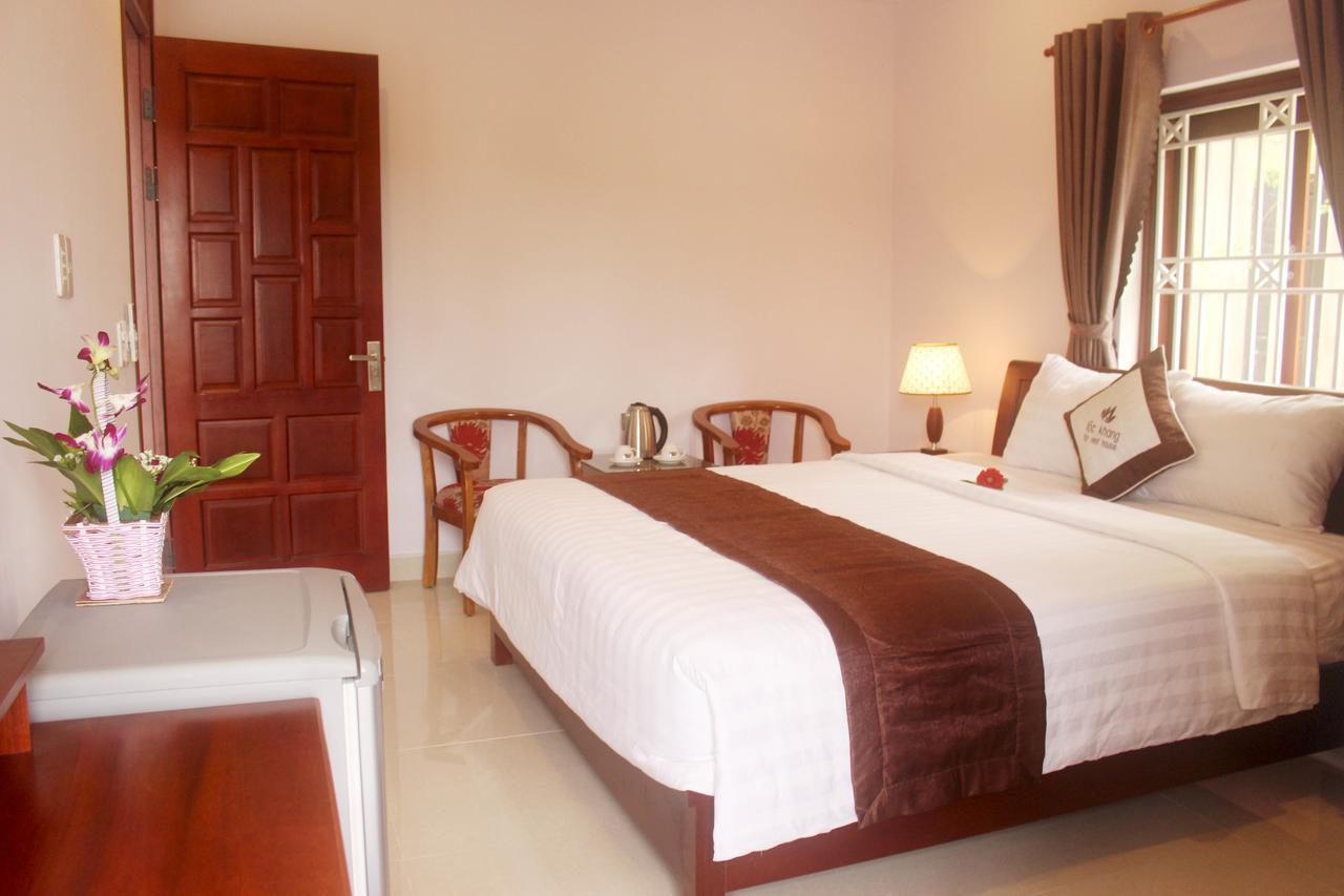 Loc Khang Homestay Хойан Экстерьер фото
