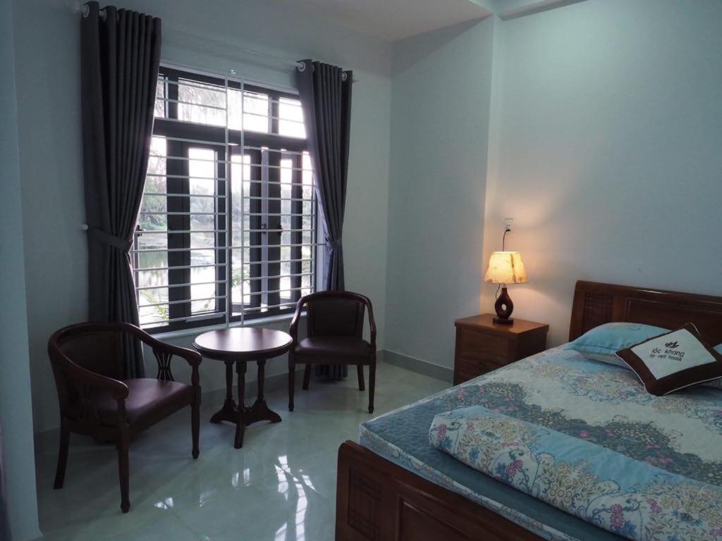 Loc Khang Homestay Хойан Экстерьер фото